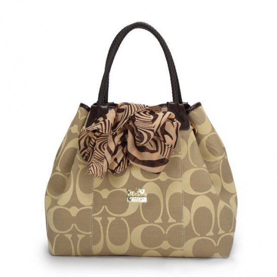 Coach North South Scarf Large Khaki Totes ATT | Women